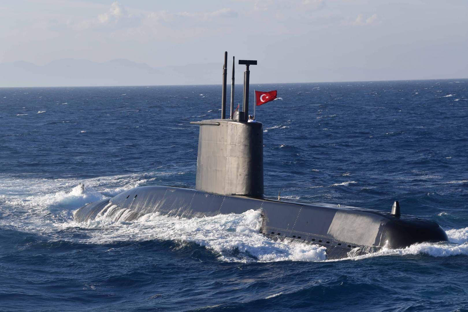 Türkiye Integrates National Systems into its Gür Class Submarines