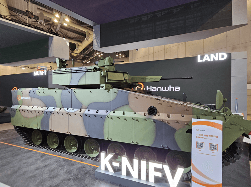 Hanwha unveils next‑gen Redback‑based IFV
