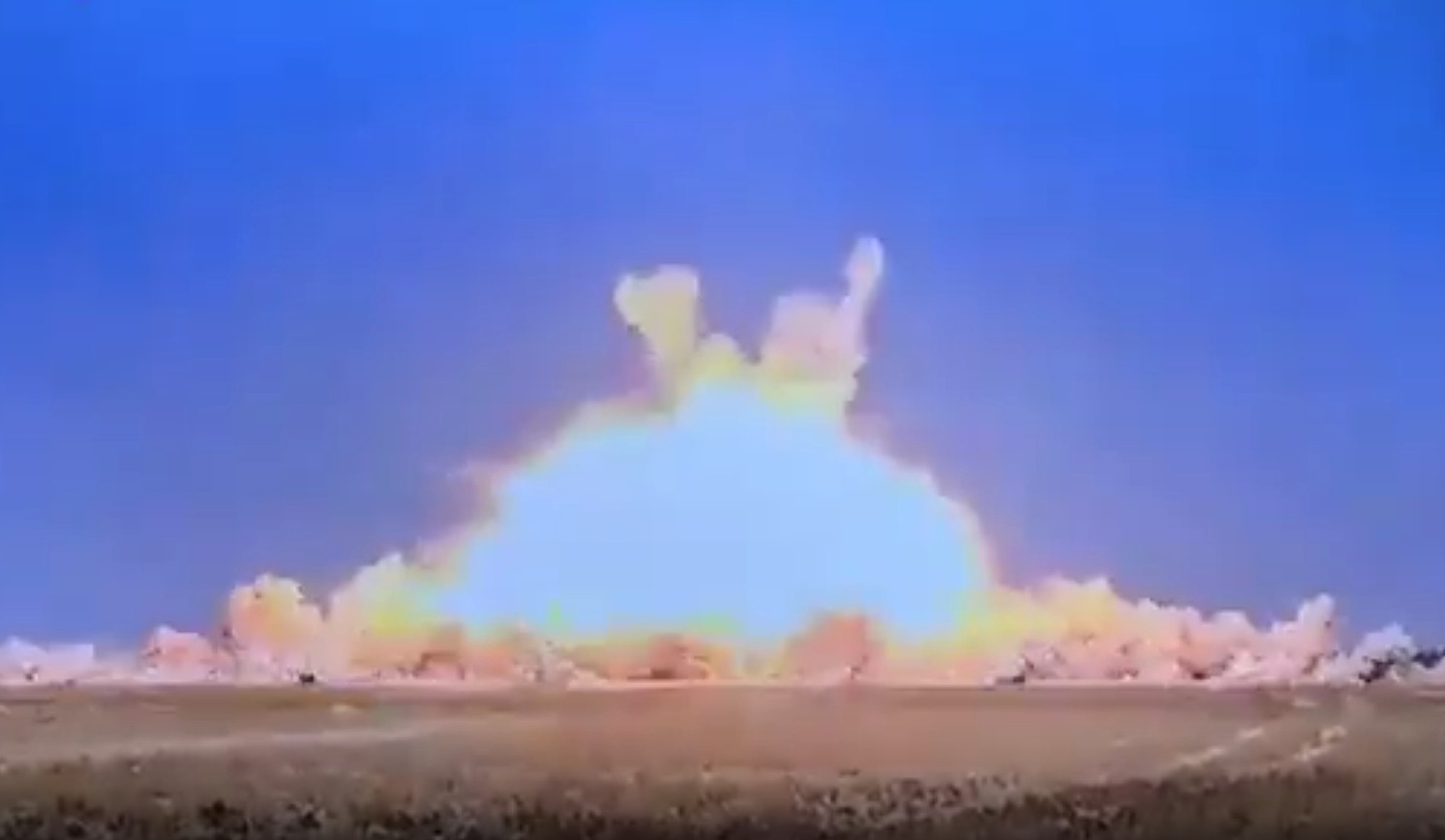 GAZAP non-nuclear aerial bomb unveiled by Türkiye at IDEF 2025